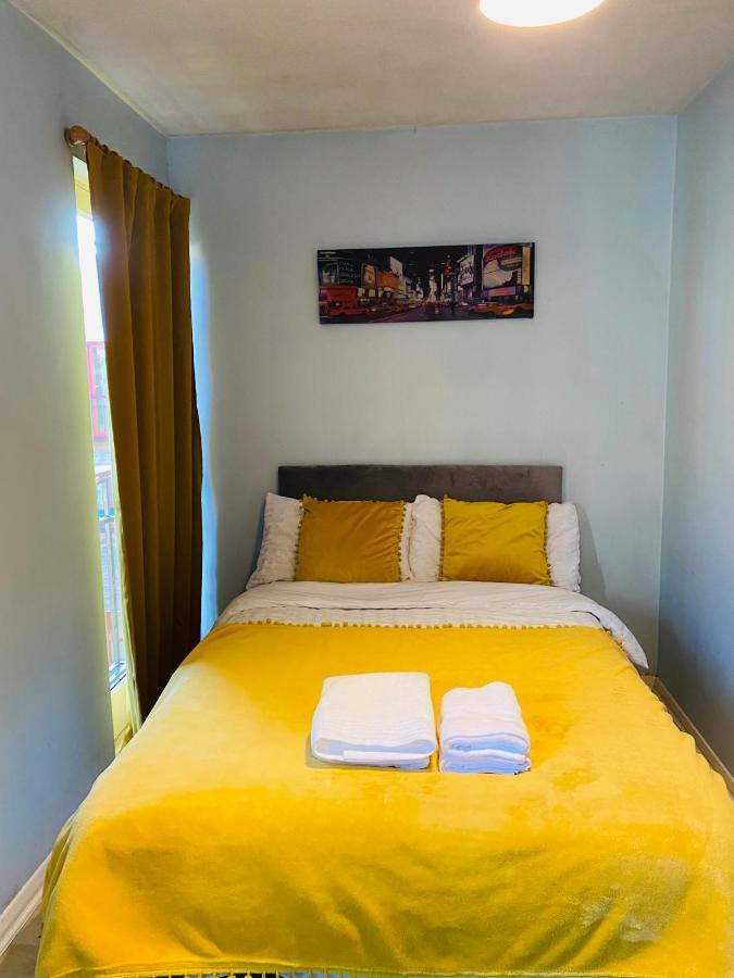 Cozy Private Room For Single Use Лондон Екстер'єр фото